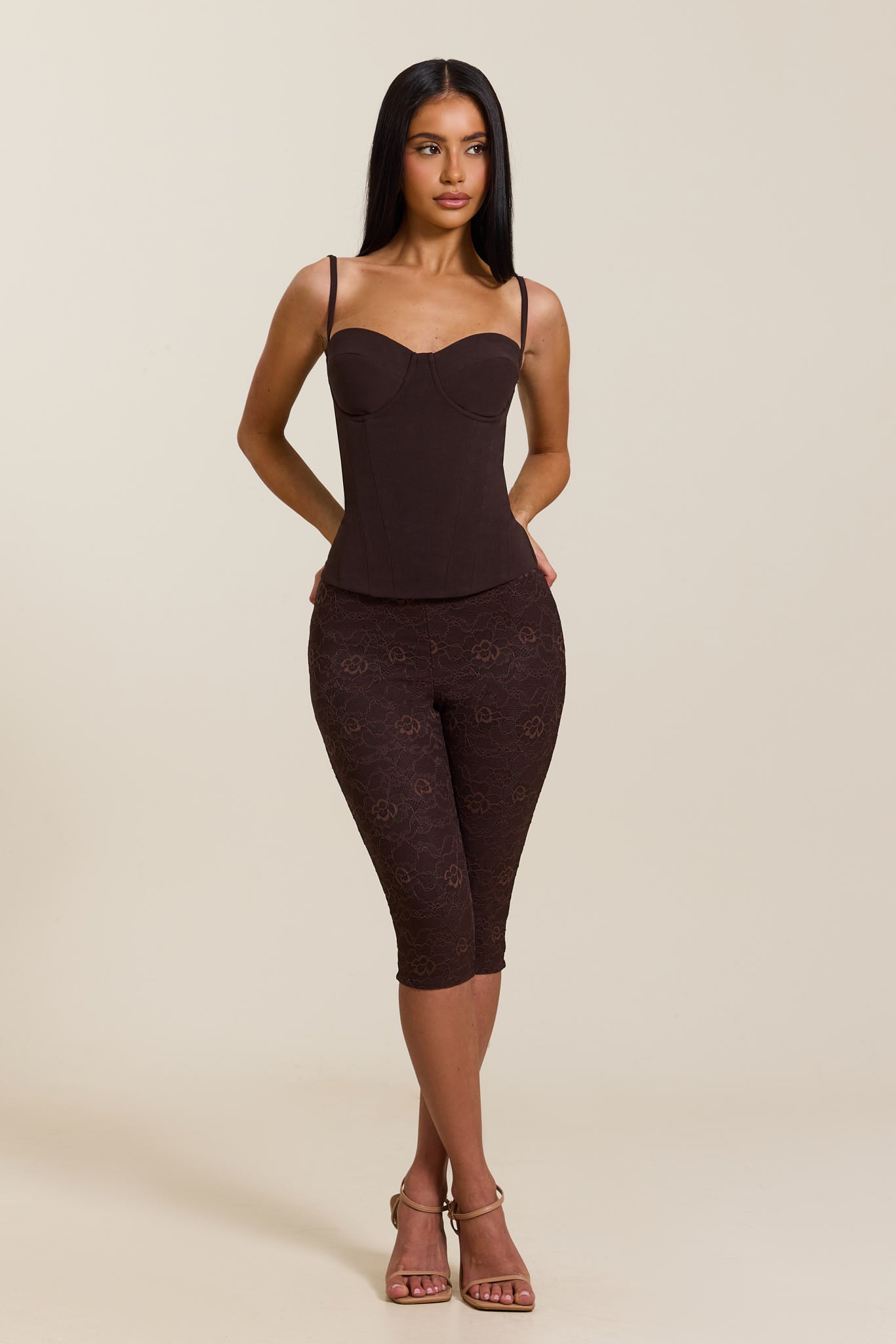 17-03-26-Outfit6_146907.jpg?v=