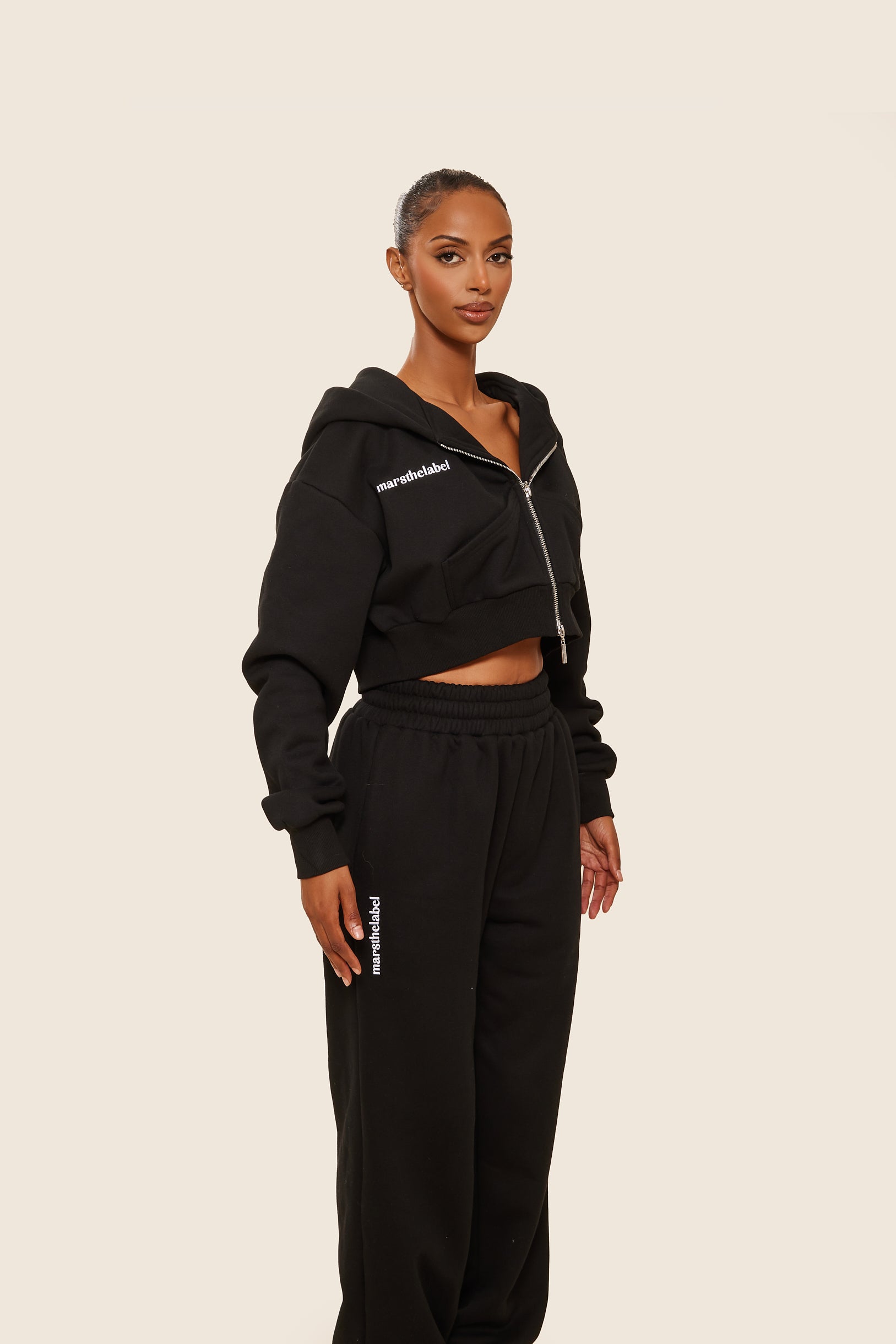 melt the lady back zip cropped hoodie 黒 B993AC7F-5FB8-48F4-A5CB-